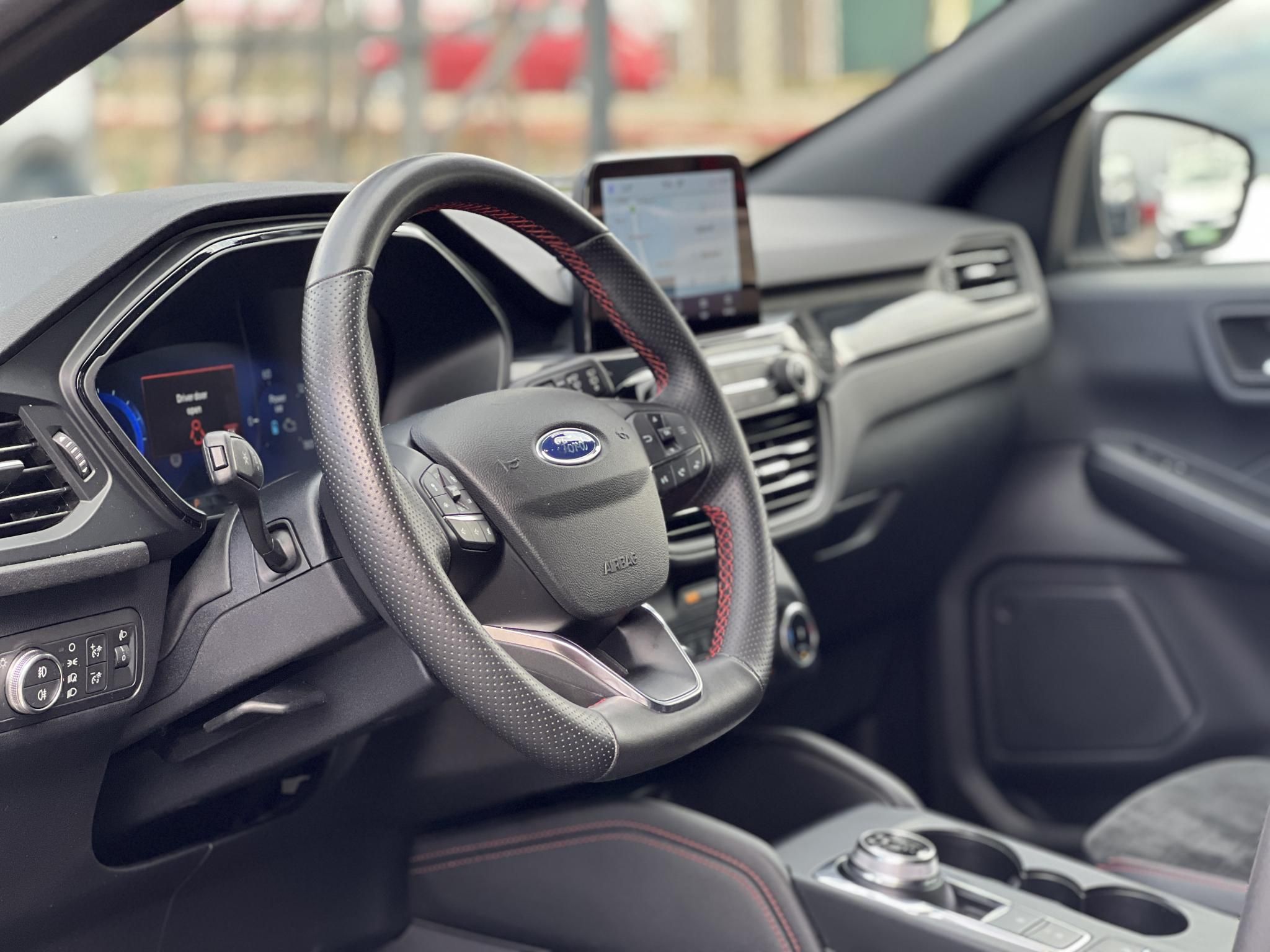 FORD KUGA 2.5 PHEV ST-Line X CVT 58e km. Carplay