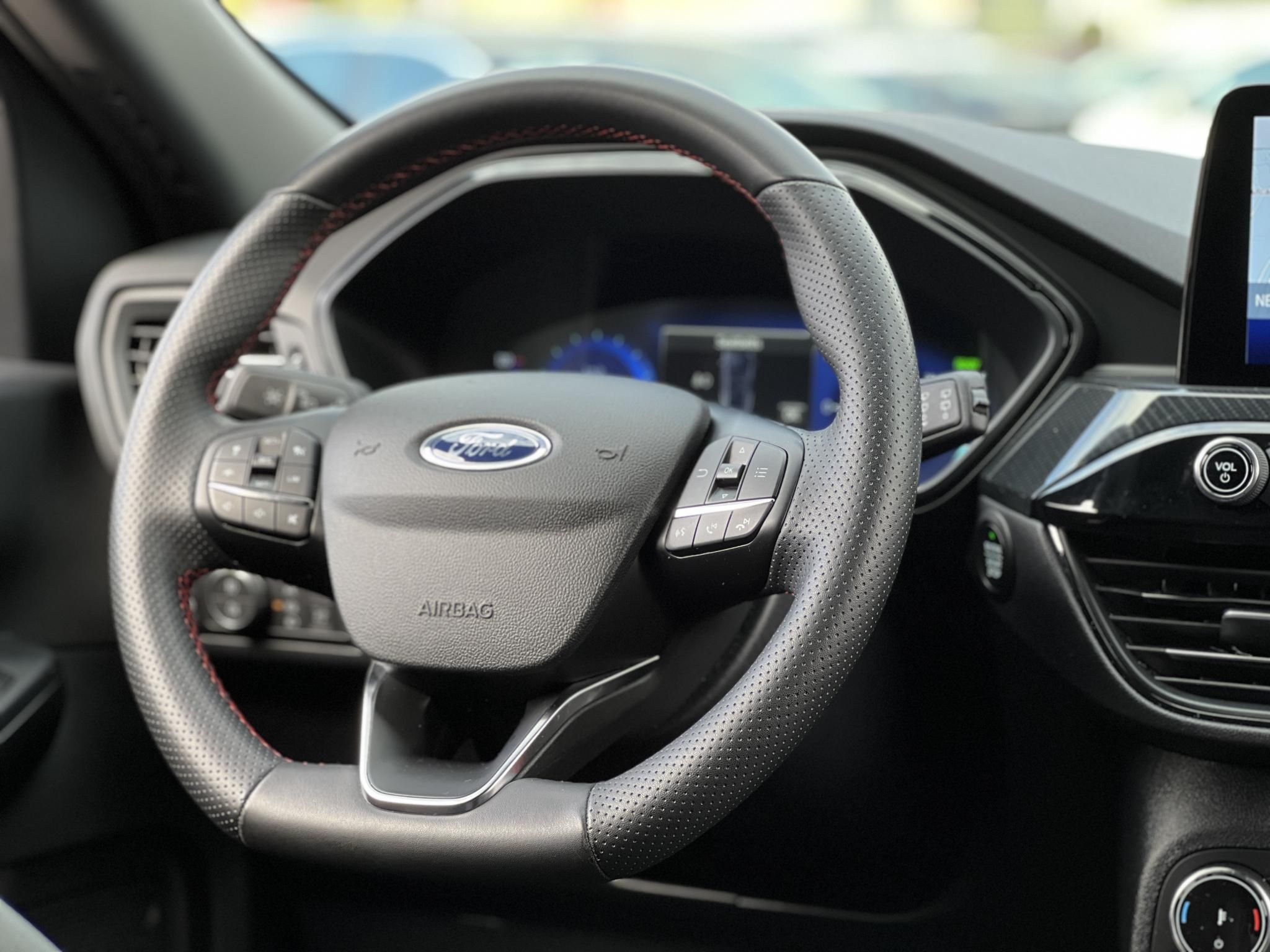 FORD KUGA 2.5 PHEV ST-Line X CVT 58e km. Carplay