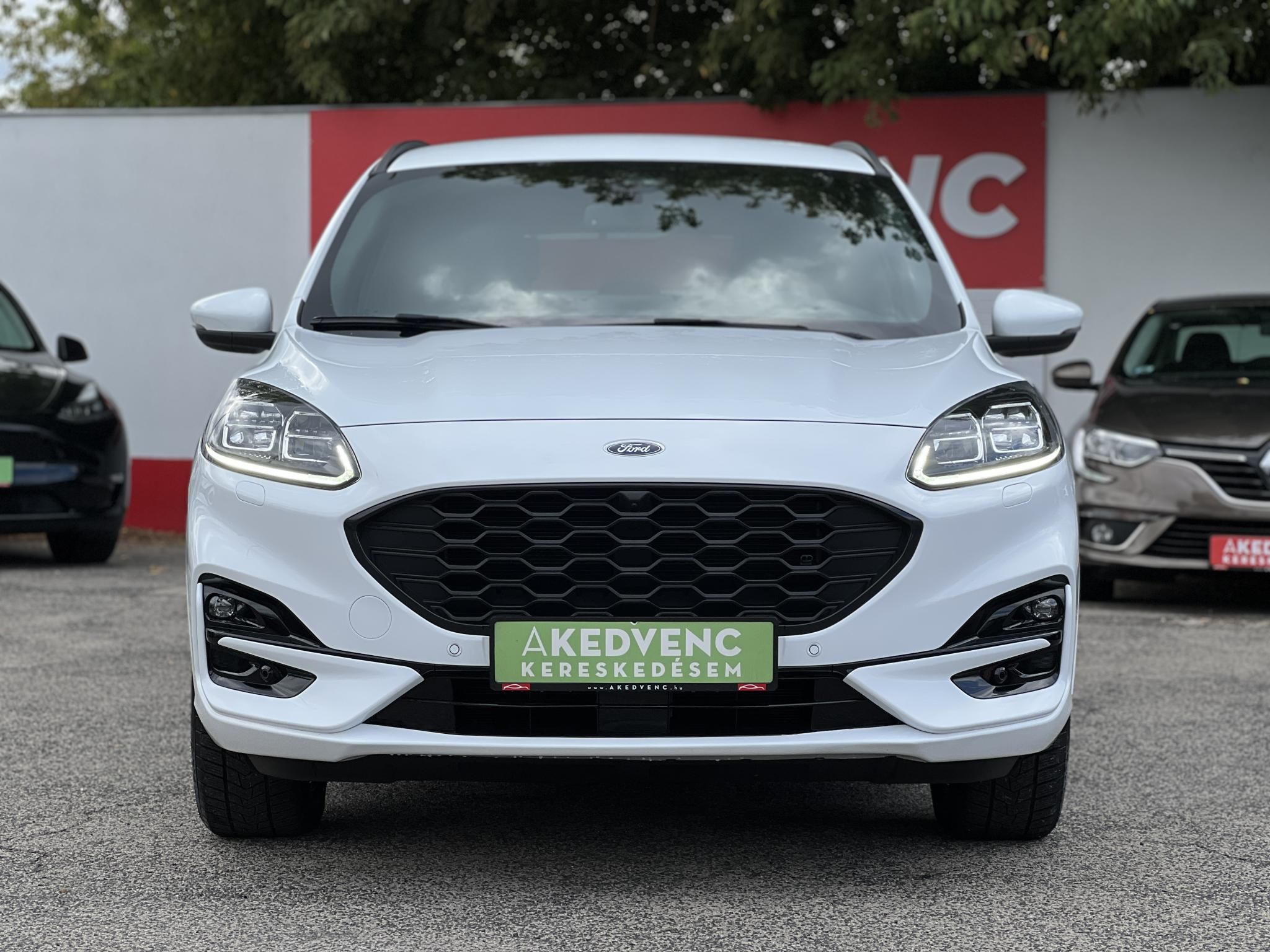 FORD KUGA 2.5 PHEV ST-Line X CVT 58e km. Carplay