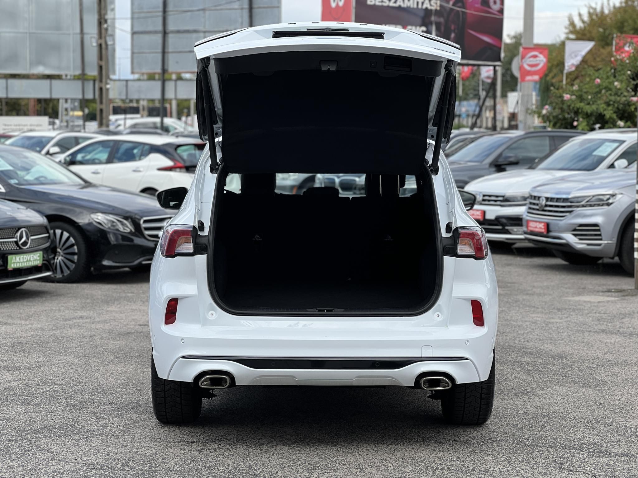 FORD KUGA 2.5 PHEV ST-Line X CVT 58e km. Carplay
